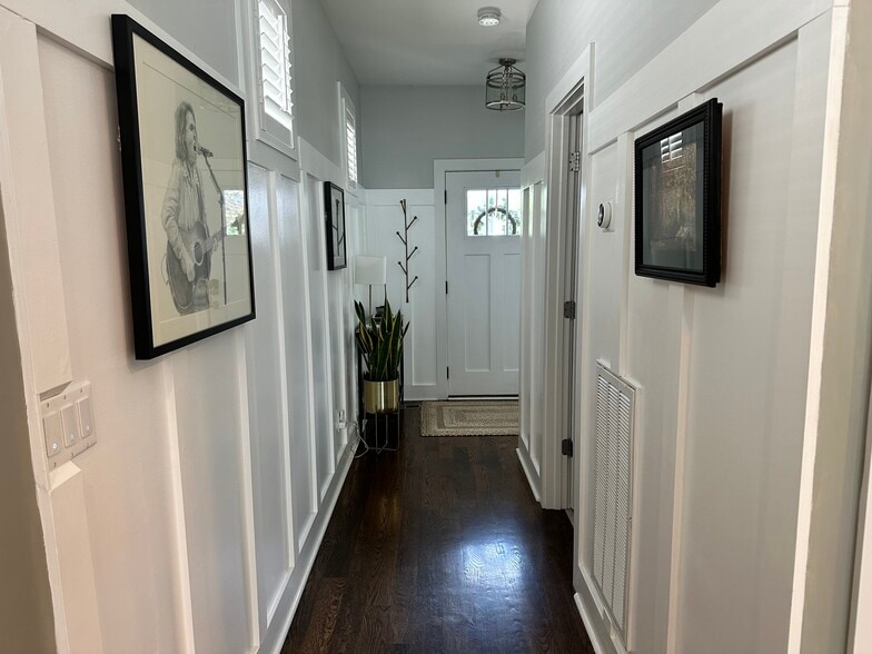 Building Photo - 1716 Northview Ave