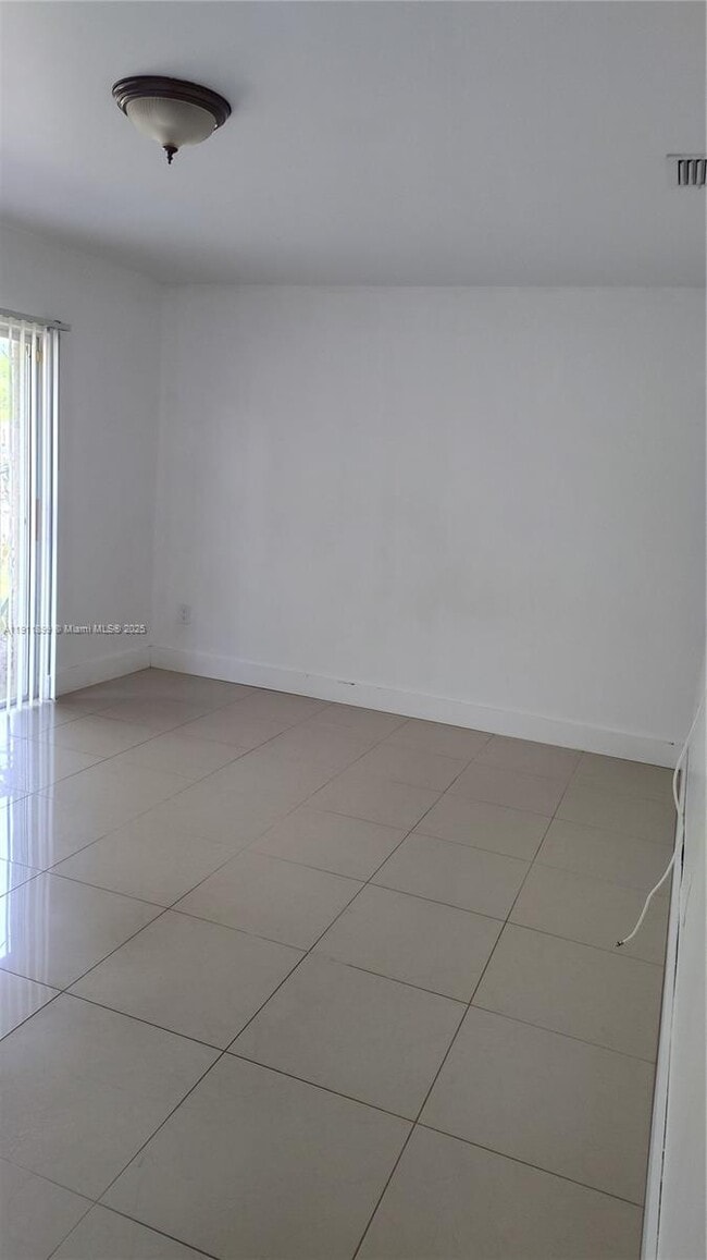 Building Photo - 118 Bobwhite Rd