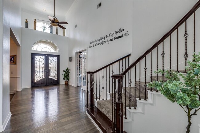 Building Photo - 8 Cypress Point Ct