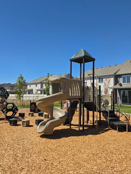 Building Photo - 8108 W Grey Alder Dr