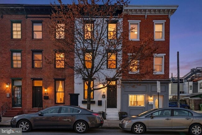 Building Photo - 7 E Fort Ave