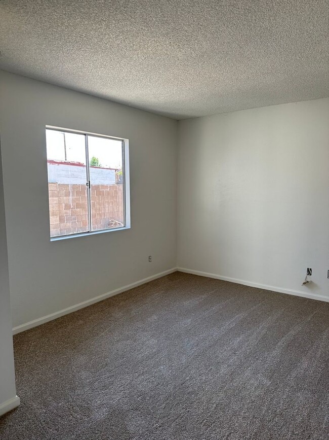 Building Photo - Thomas and Pima Rds - Minutes to Old Town Scottsdale!