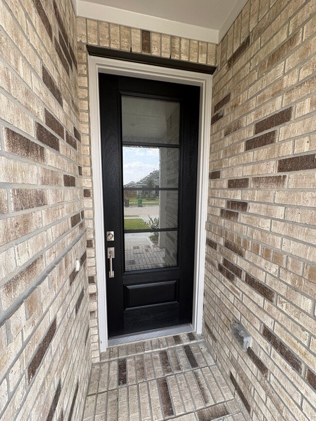 Building Photo - 6419 Seafoam Lake Dr