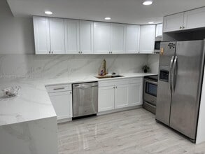 Building Photo - 6886 NW 166th Terrace