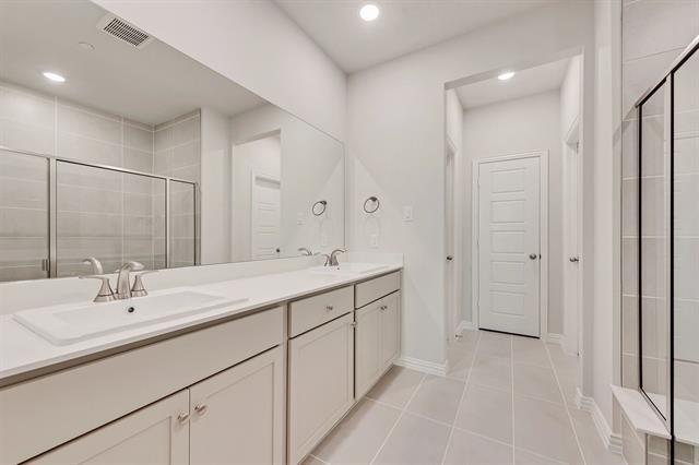 Building Photo - 4221 Willow Pond Dr