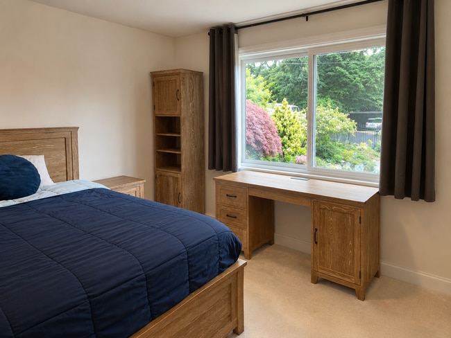 Building Photo - Luxury Wilburton Retreat | Updated 4BR Home with MIL Suite & Japanese Garden Near Downtown Bellevue