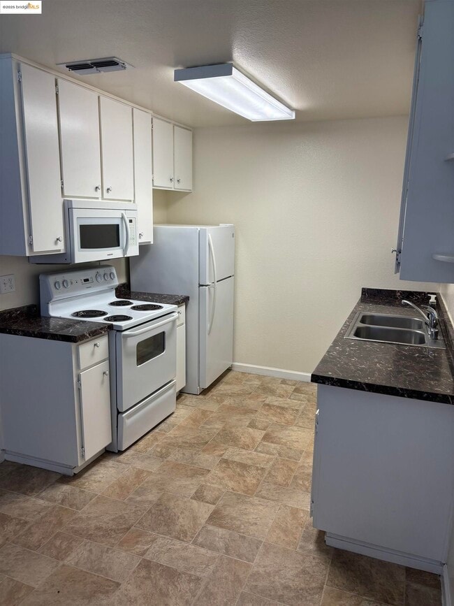 Building Photo - 2926 Winding Ln