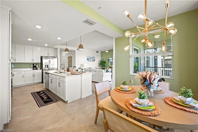 Building Photo - 15285 Green Acres Blvd