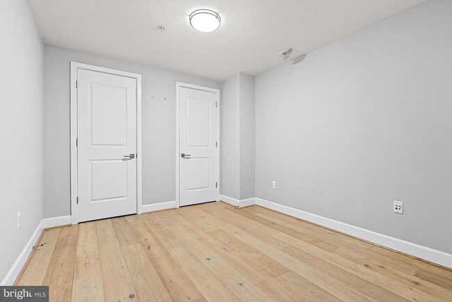 Building Photo - 7171 Woodmont Ave