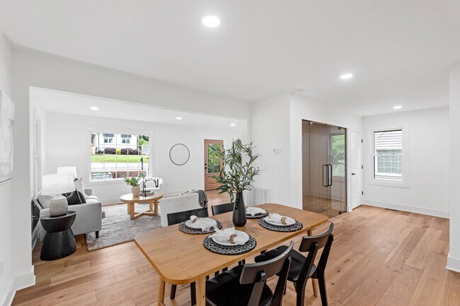 Building Photo - 28 Douglas Dr