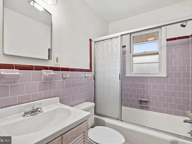 Building Photo - 5801 Lane Dr