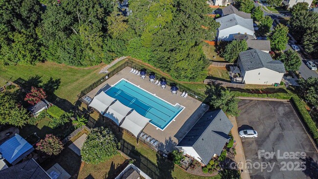 Building Photo - 15635 Normans Landing Dr