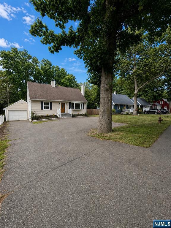Building Photo - 533 Ramapo Valley Rd
