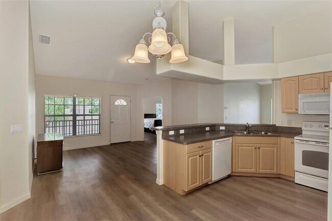 Building Photo - 400 Mirabella Cir