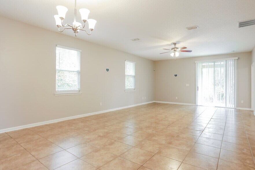 Building Photo - 11876 Carson Lake Dr W