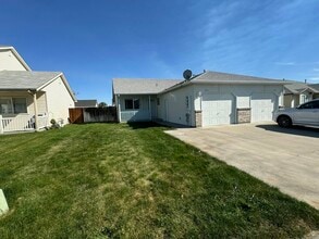 Building Photo - 432 NW Wood Duck Pl