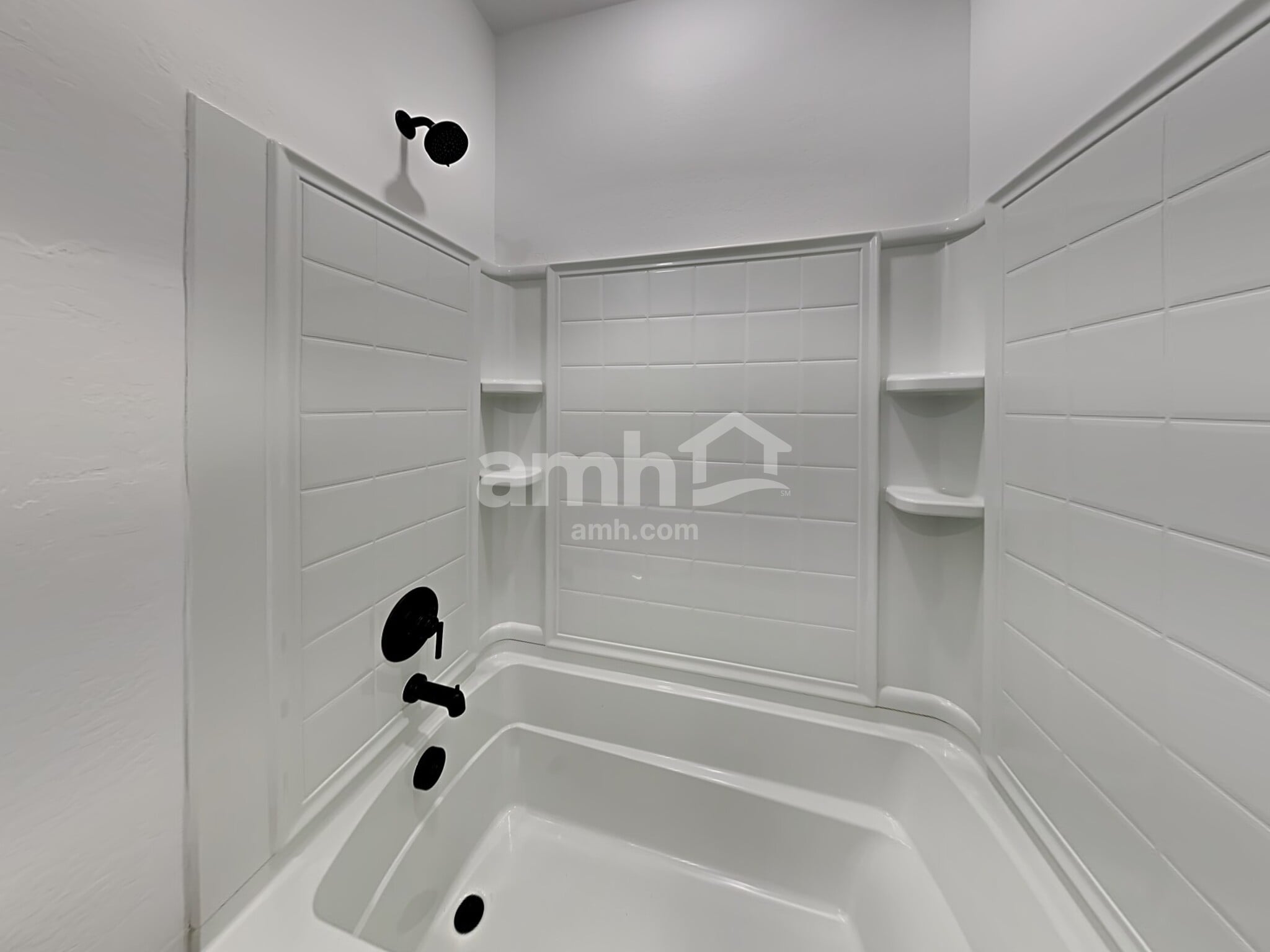 Building Photo - 895 S 150th Dr