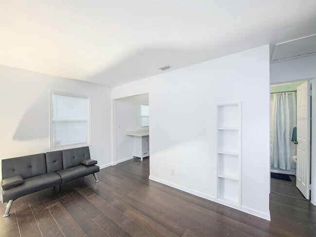 Building Photo - 4211 12th Ave S