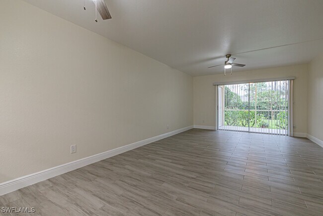 Building Photo - 2566 Kings Lake Blvd