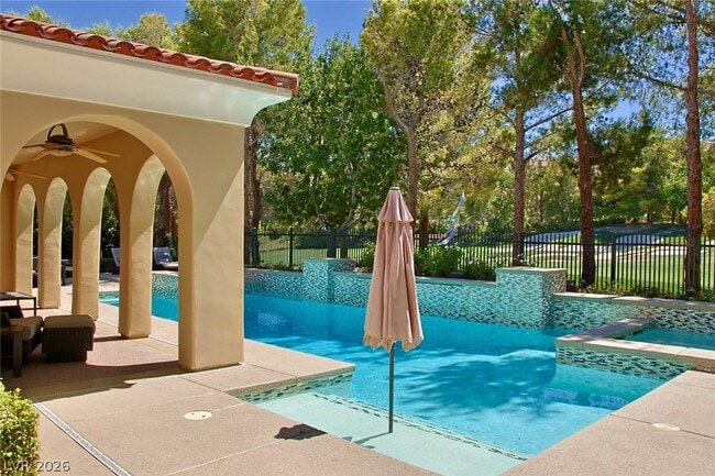 Building Photo - 12047 Oakland Hills Dr