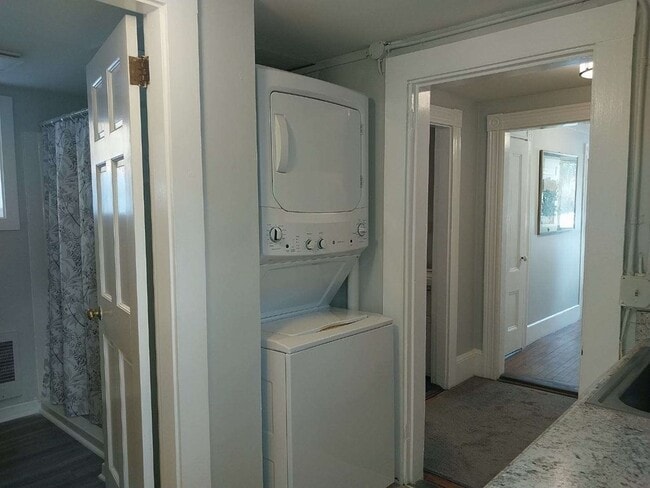 Building Photo - 47 Pudding Hill Ln