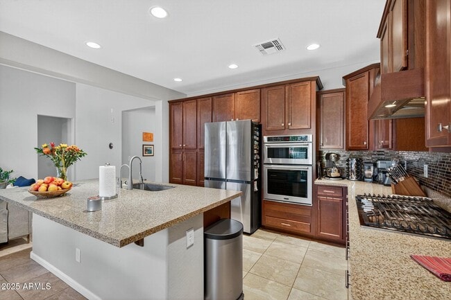 Building Photo - 8984 W Diana Ave