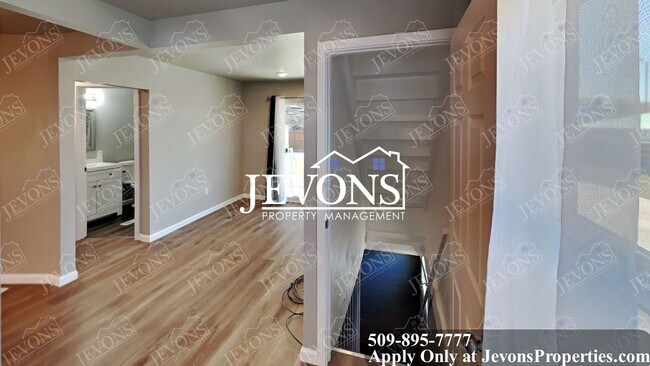 Building Photo - Coming soon! Available dates are subject to change without notice; please make sure you have tour...