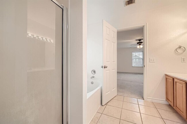 Building Photo - 20840 Silverbell Ln
