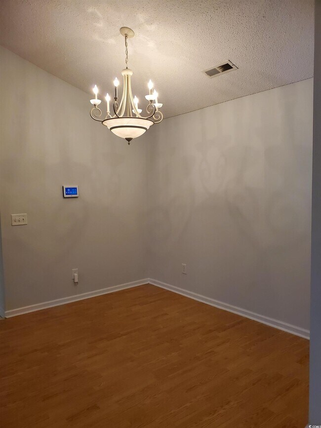 Building Photo - 444 Plover Ln