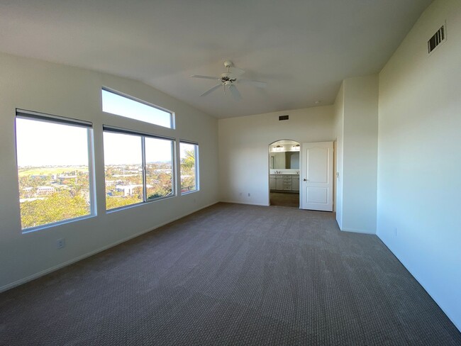 Building Photo - Gorgeous 4 Bedroom Carlsbad Home With A Stunning View and Solar!