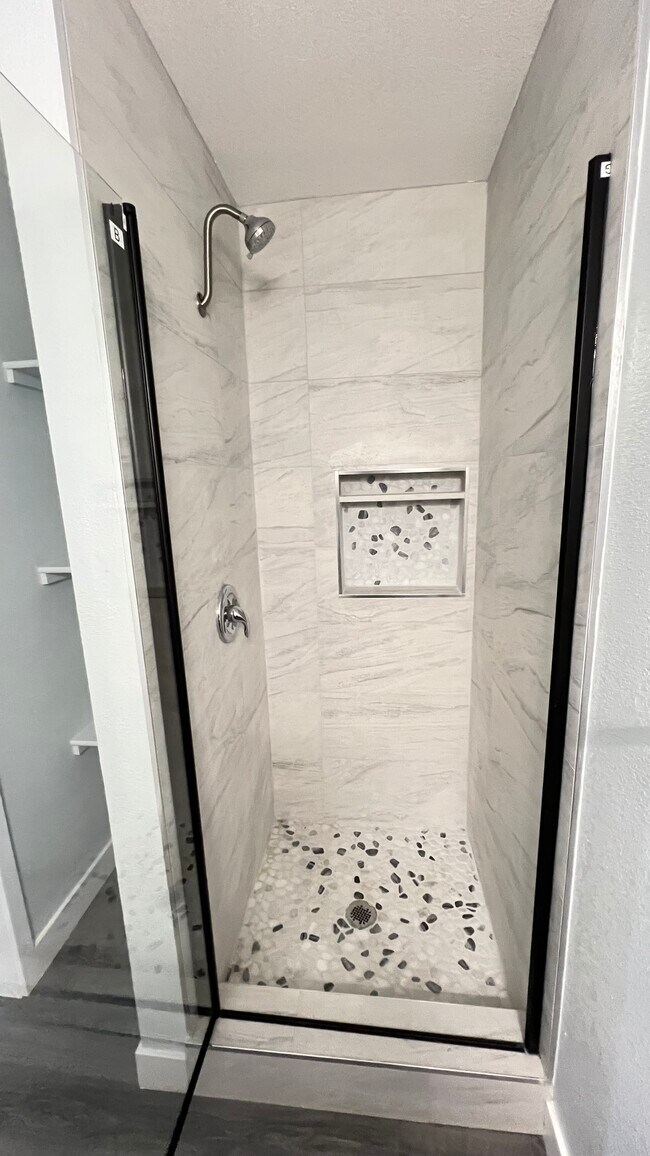 Building Photo - 204 Harvard St