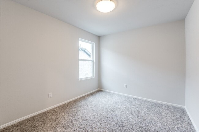 Building Photo - 737 Santa Lucia Dr