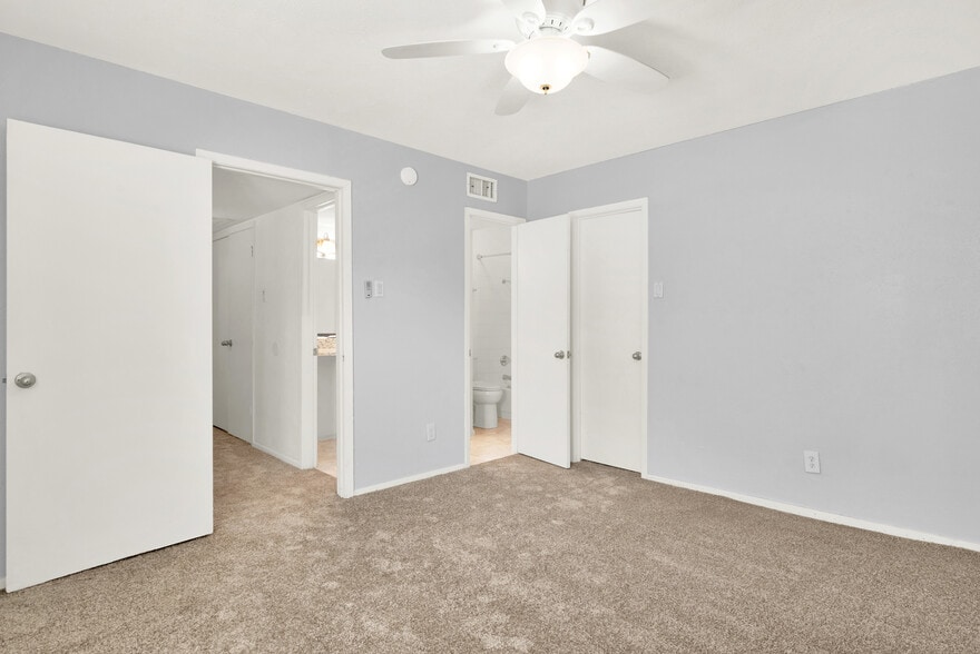 Building Photo - 5300 Keller Springs Rd