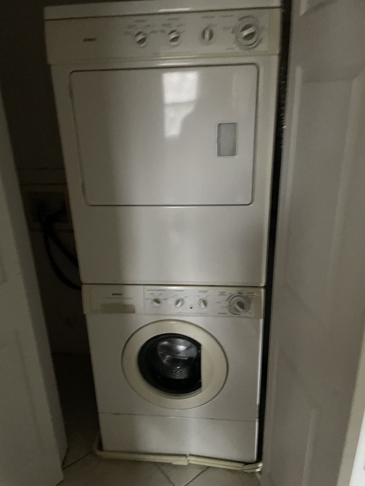 Building Photo - 7209 Flower Ave