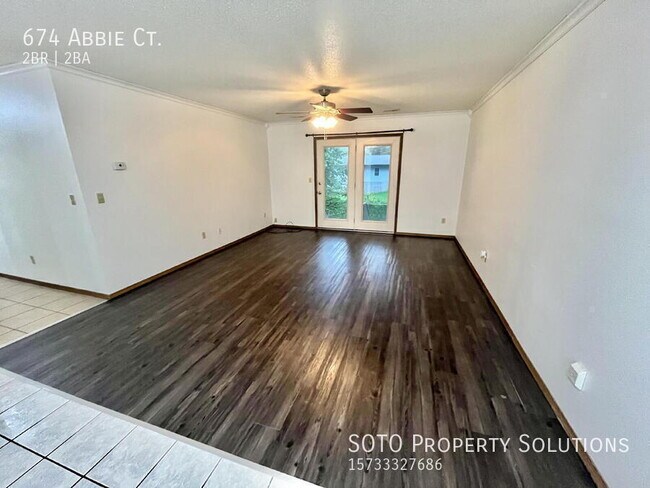 Building Photo - 674 Abbie Ct