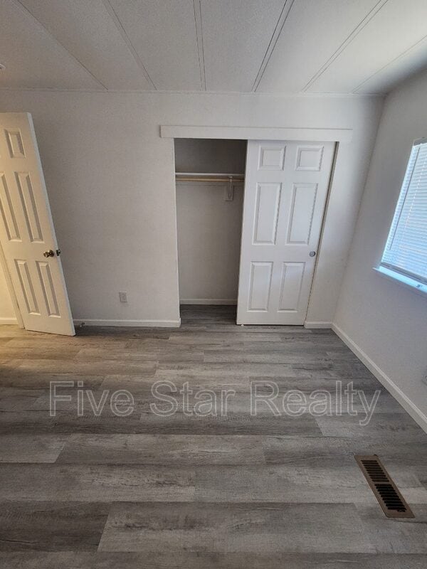 Building Photo - 6184 Mapes Way