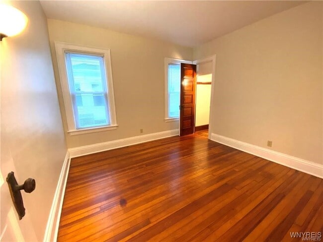 Building Photo - 32 Highland Ave