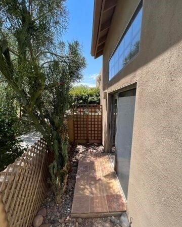 Building Photo - Gorgeous 2/2.5 condo for rent in Scottsdale.