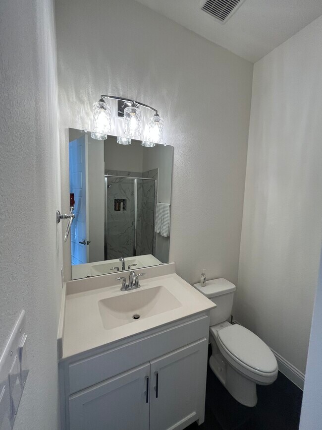 Building Photo - 3220 Zenyatta Ct