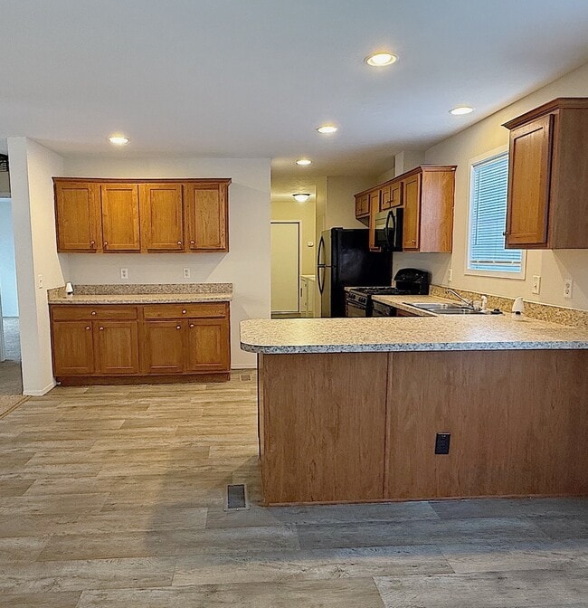 Building Photo - 186 Carriage Ln