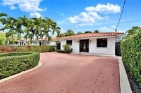 Building Photo - 2237 SW 63rd Ave