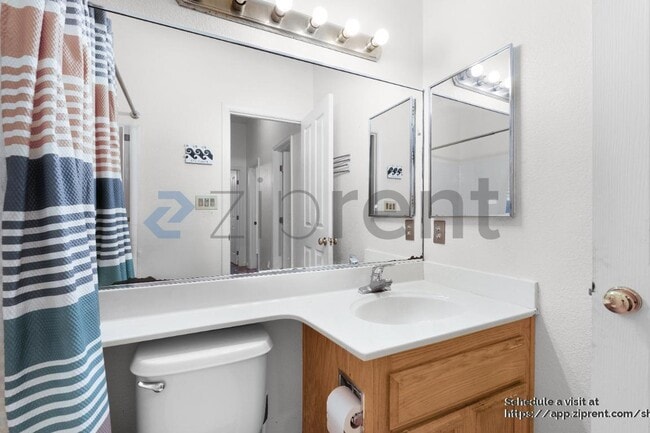 Building Photo - 27 Silver Poplar Ct