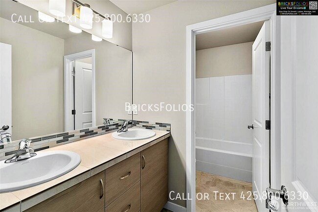 Building Photo - 16217 8th Ave E