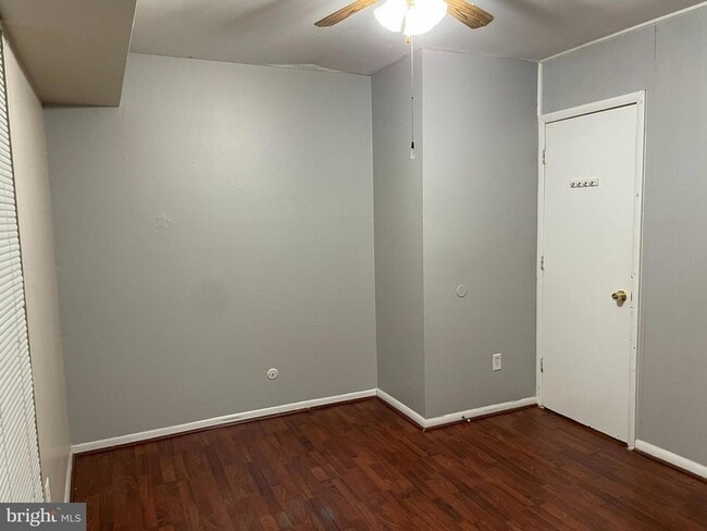 Building Photo - 275 Green St