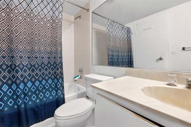 Building Photo - 7601 E Treasure Dr