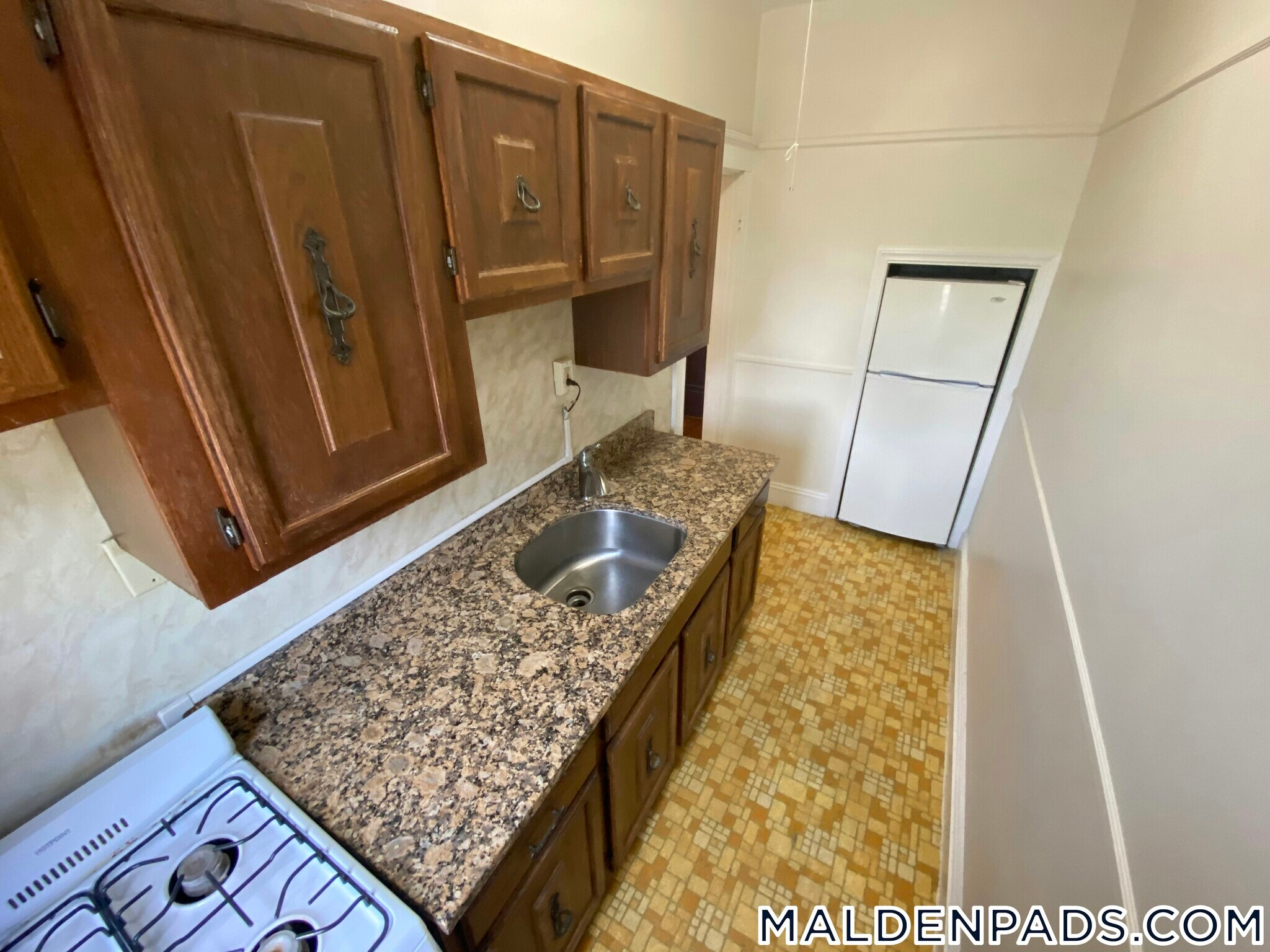 Building Photo - 17-19-19 Washington St S