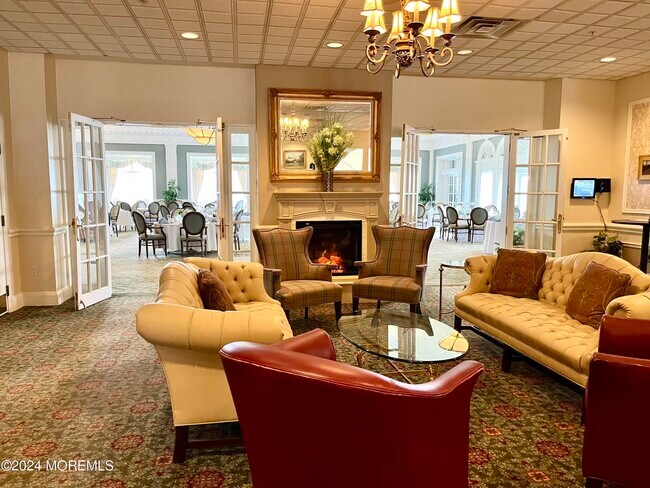 Building Photo - 700 Ocean Ave N