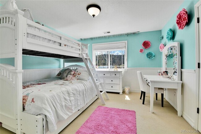 Building Photo - Spacious Colorado Luxury Home with 3-Car G...