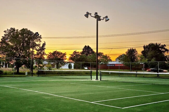 Building Photo - 4125 Chesapeake Dr