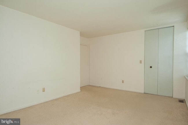 Building Photo - 6601 China Grove Ct